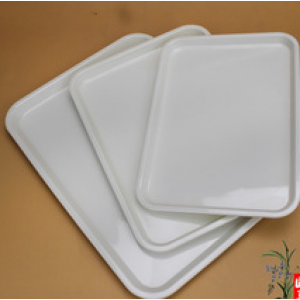 Plastic tray